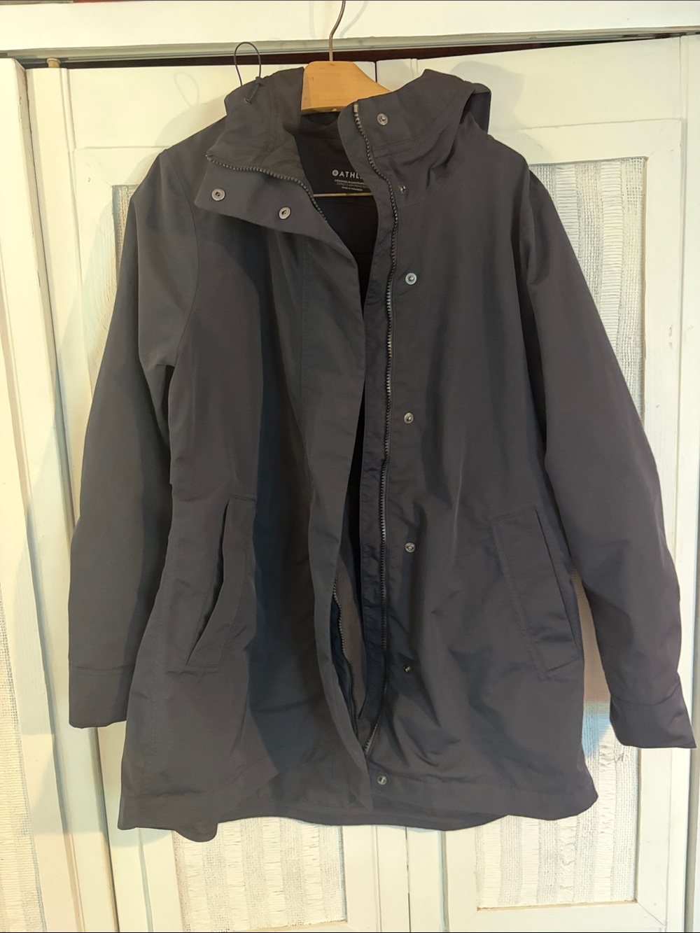 Athleta Rainout Trench Black Hooded Trench Coat size M - Picture 3 of 6